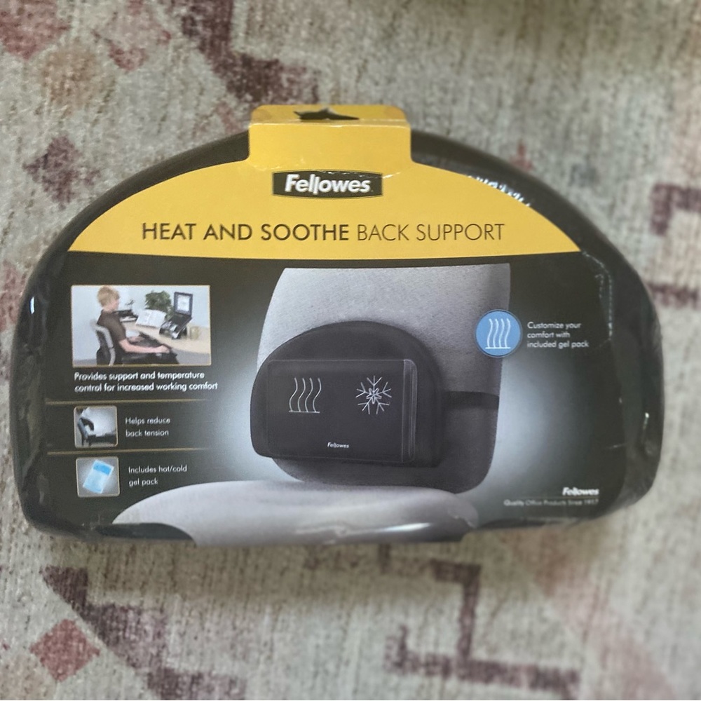 F ellowes(R) Mini Heat And Soothe Back Support, Black